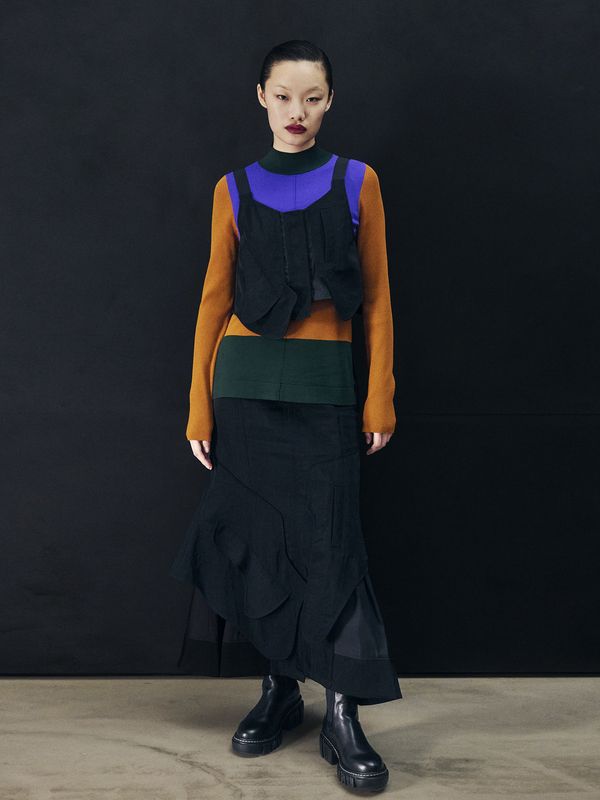 curve flap field bustier