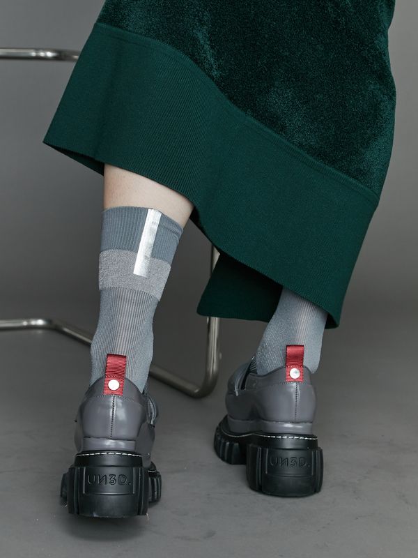 back foil one tone socks