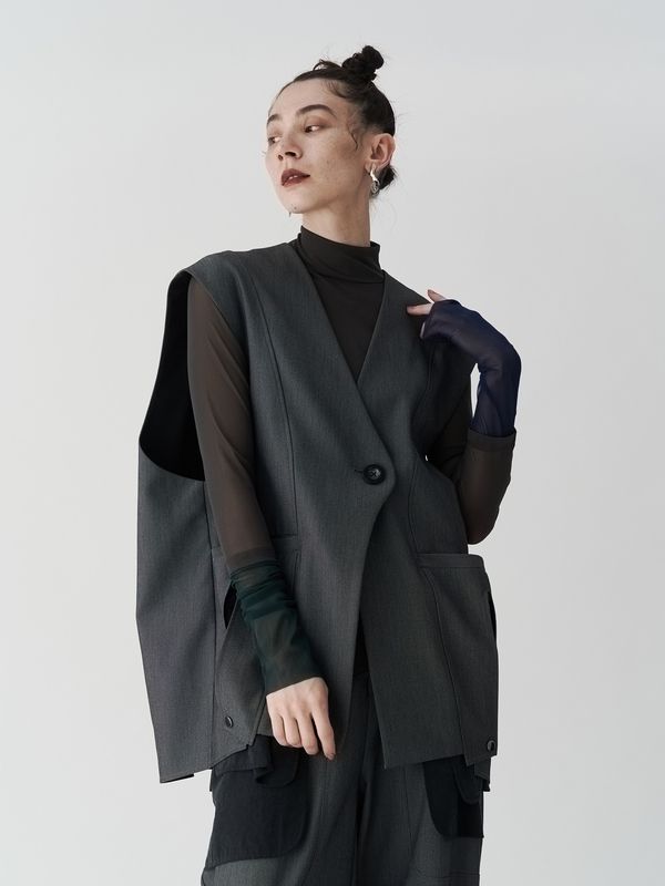 half bi-color sleeve tulle top