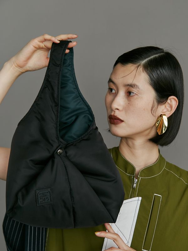 2way padded triangle bag