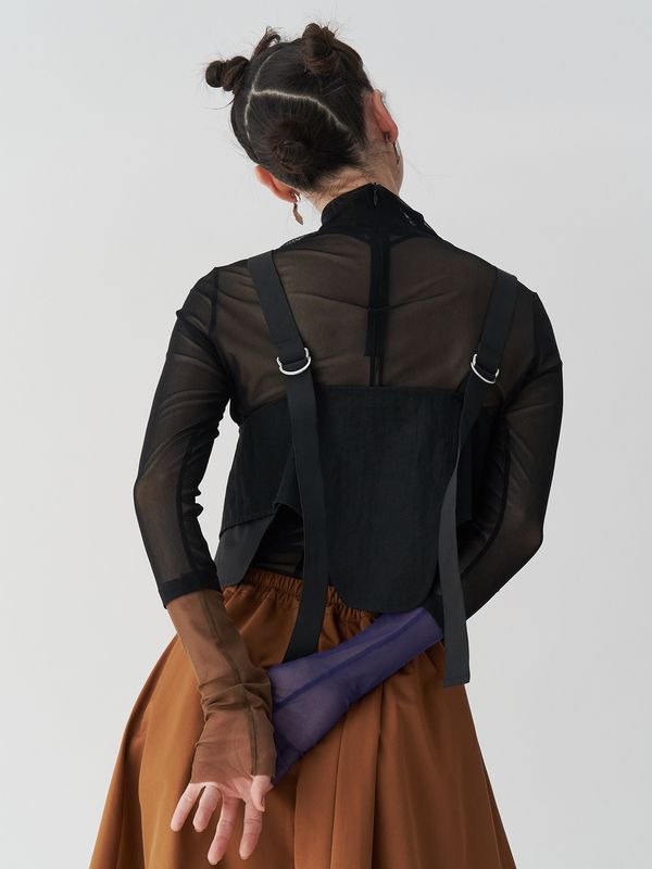 half bi-color sleeve tulle top