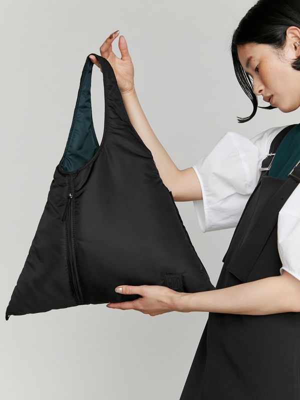 2way padded triangle bag