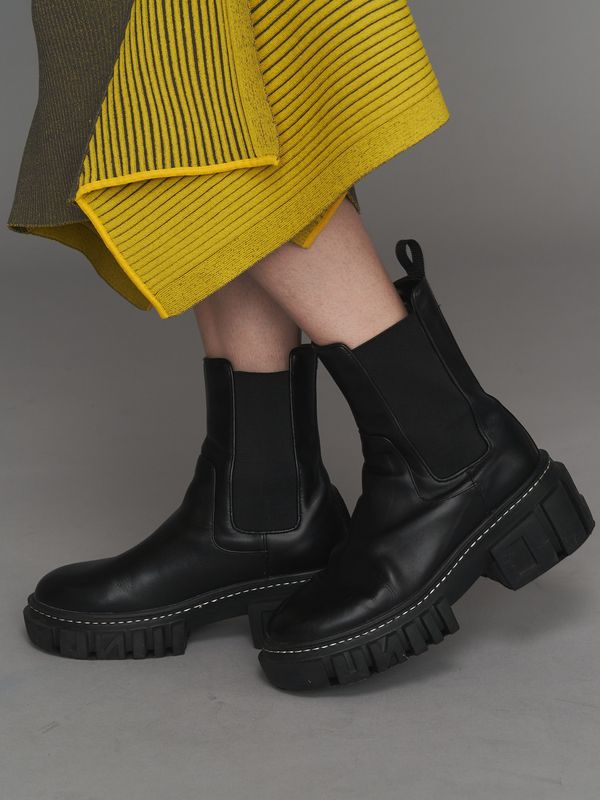 sole sidegore boots