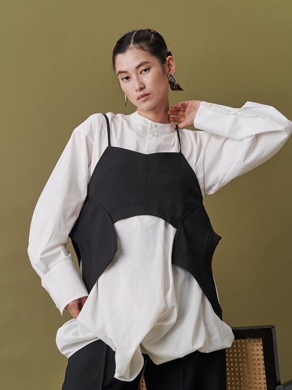 hole detail camisole