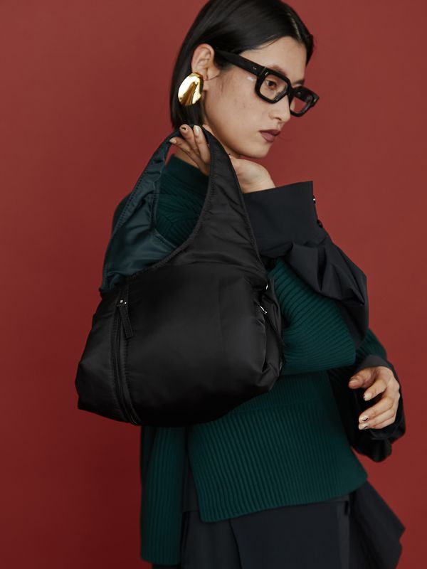 2way padded triangle bag