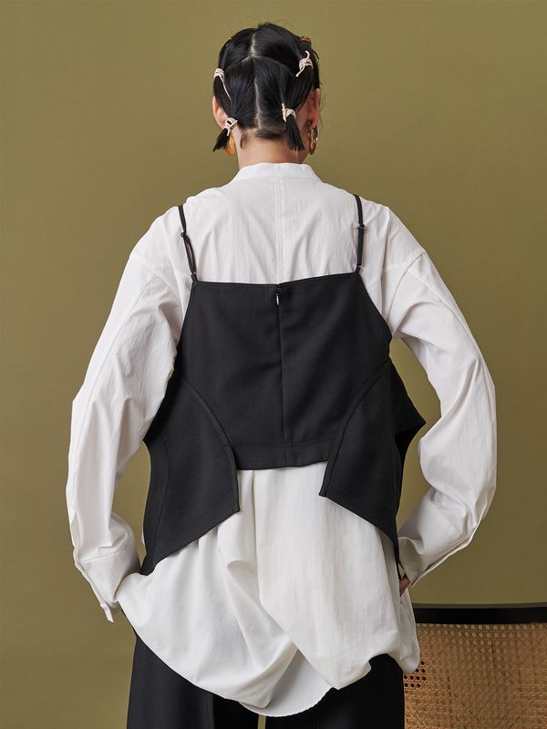 hole detail camisole