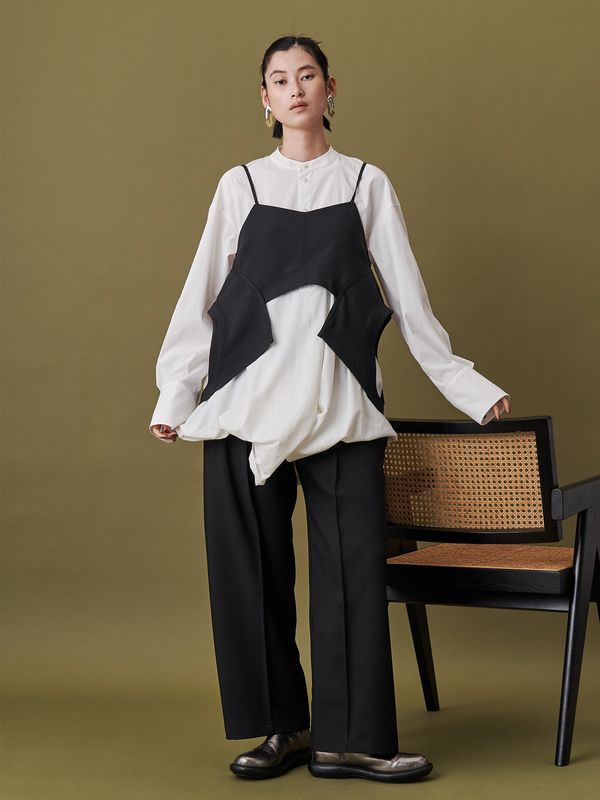 hole detail camisole