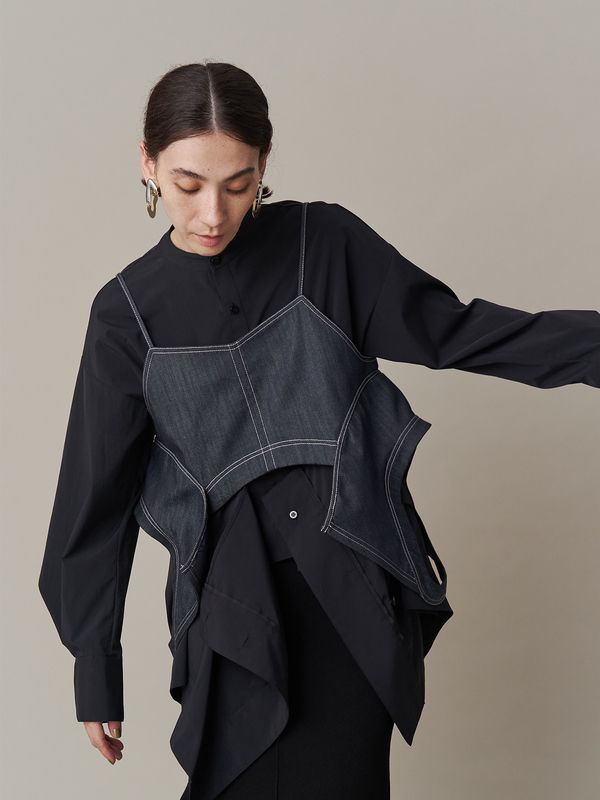 hole detail camisole