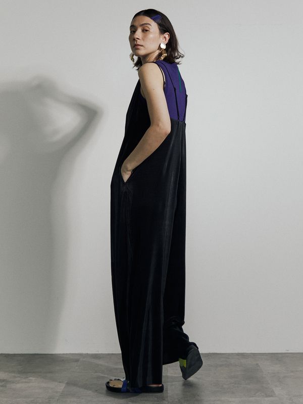 crystal pleats aio