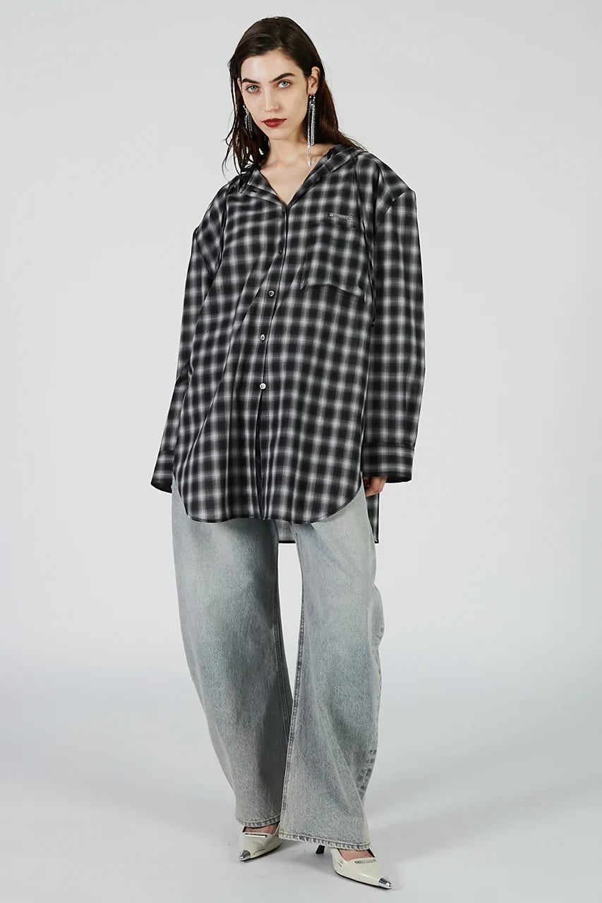 high-waisted curved denim