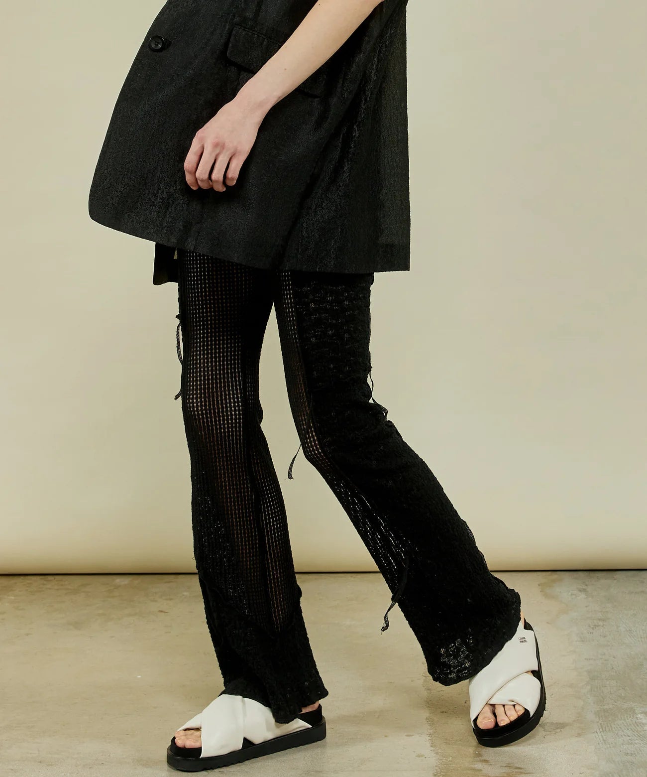mesh combination outseam flare pant