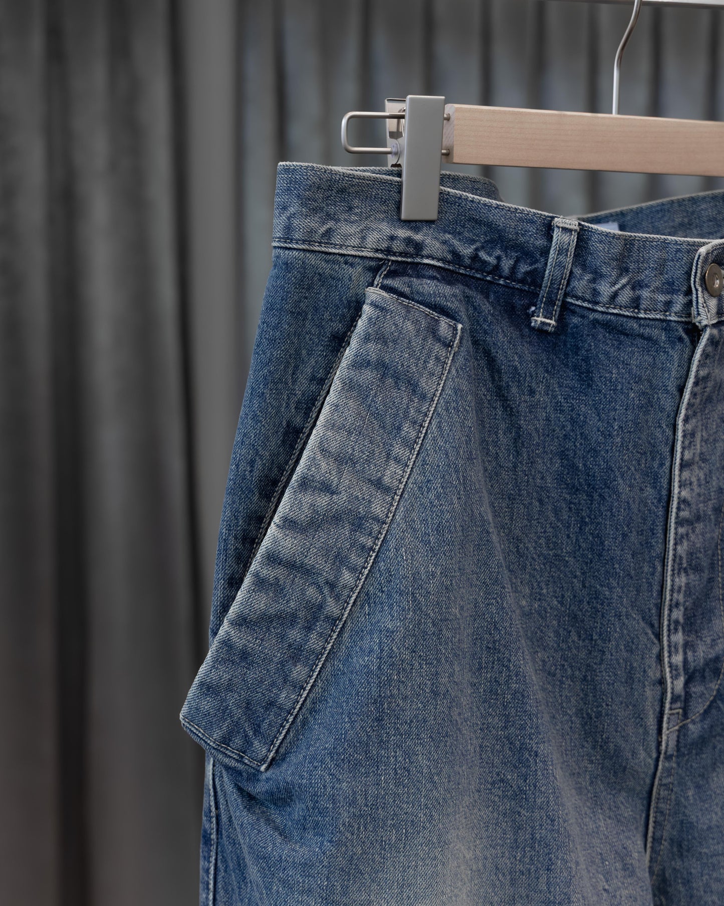 sise denim pants