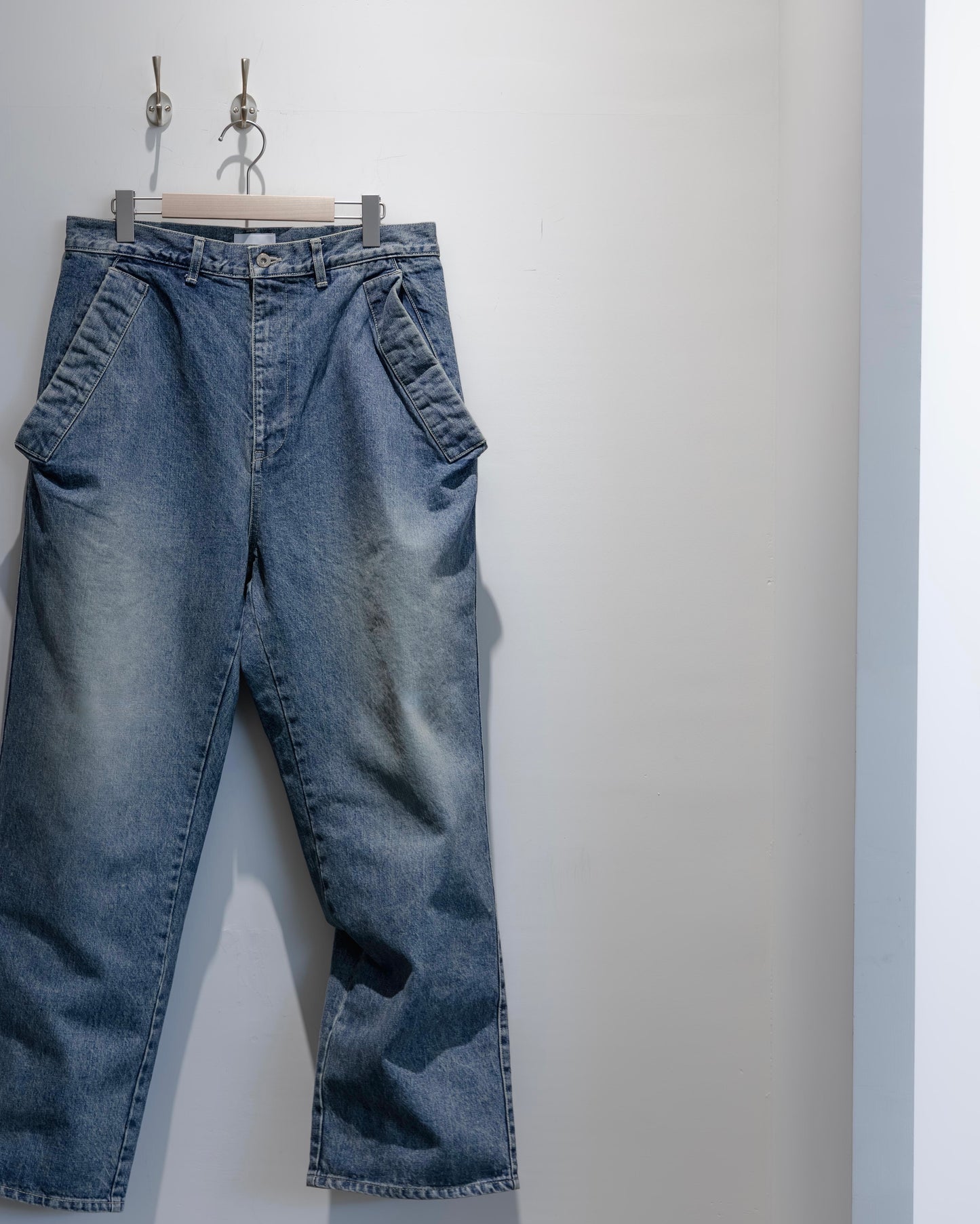 sise denim pants