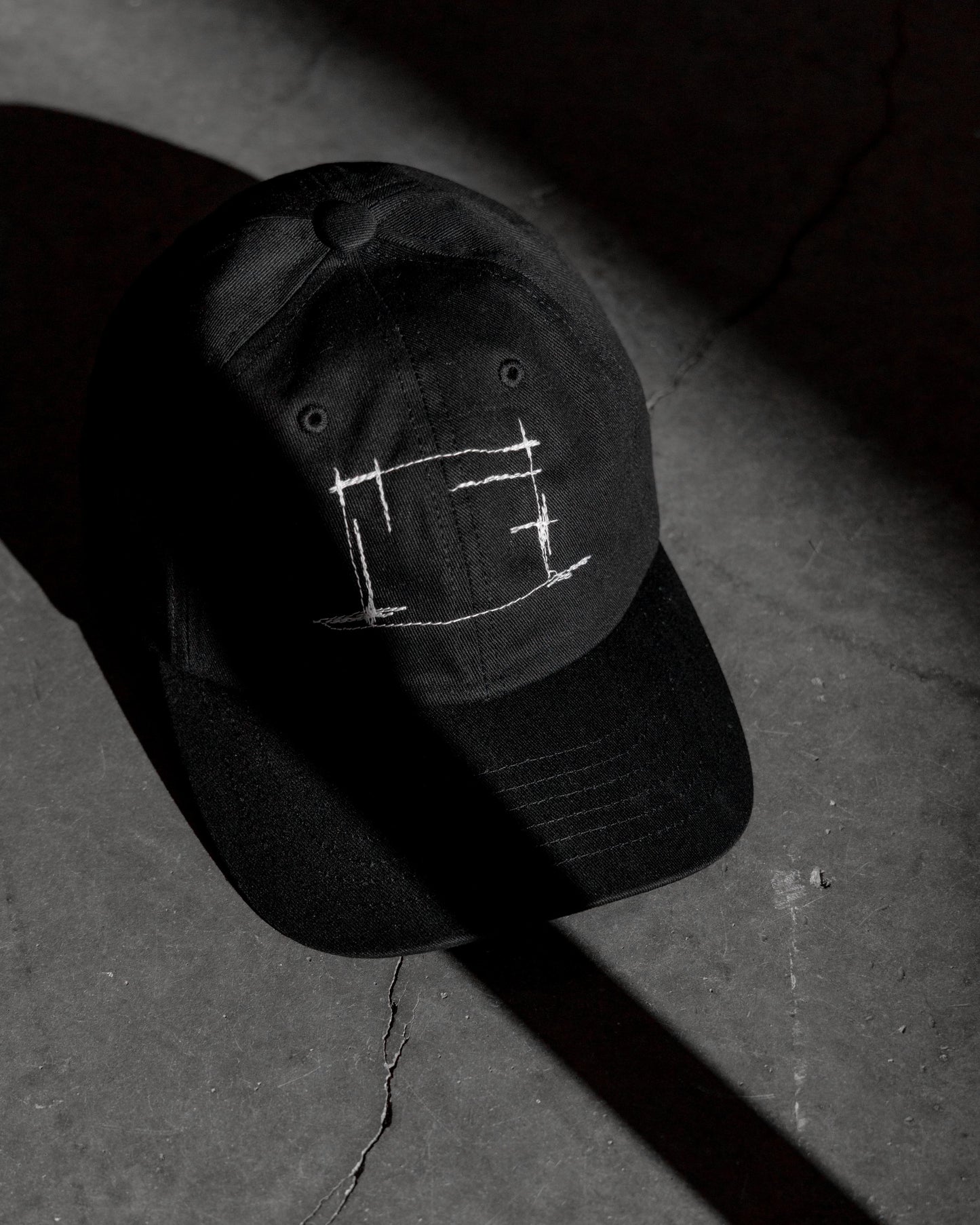 sise stitch cap