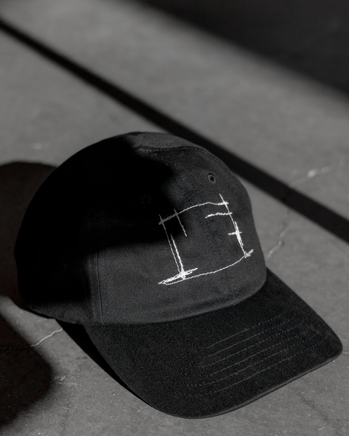 sise stitch cap