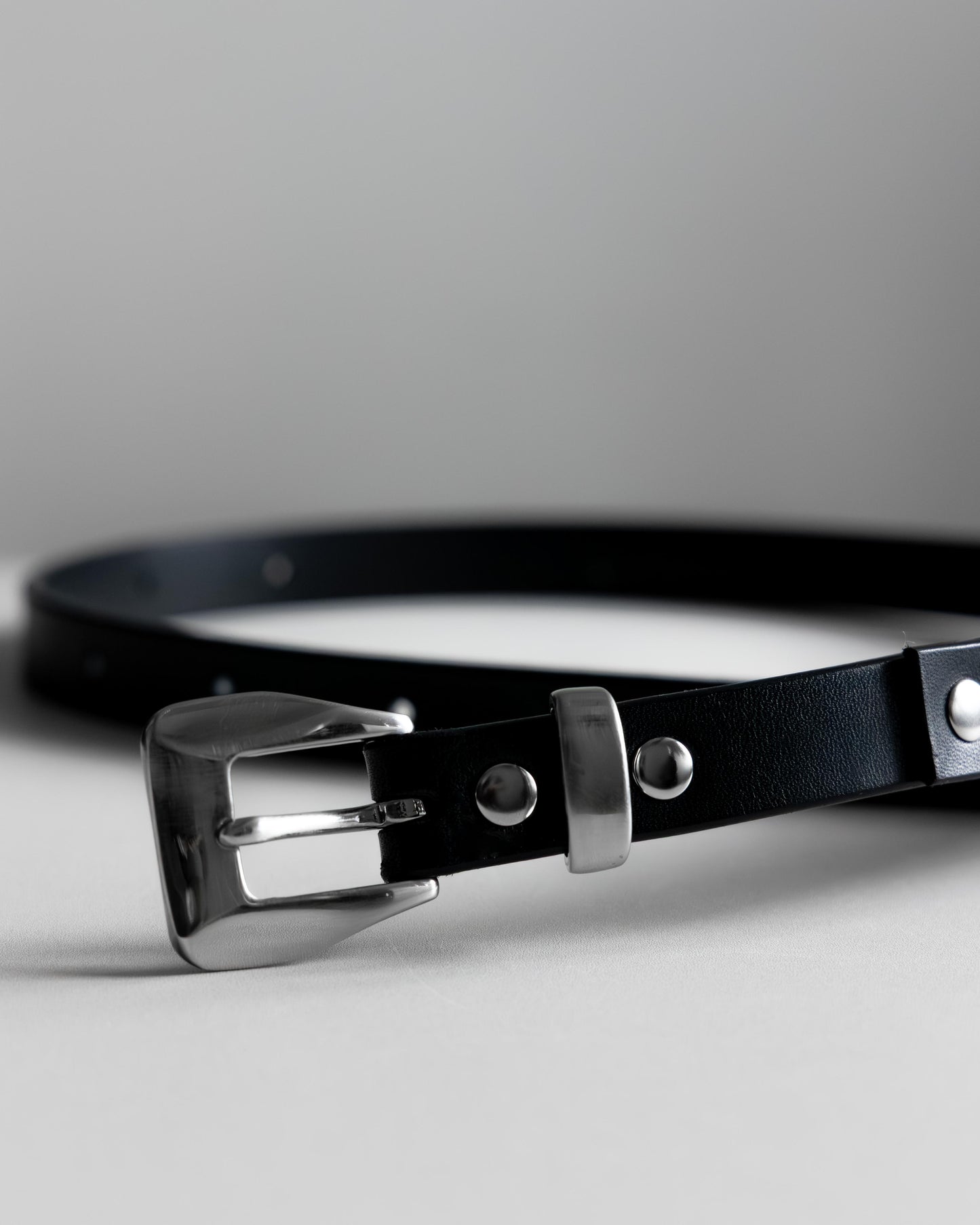 polish leather belt