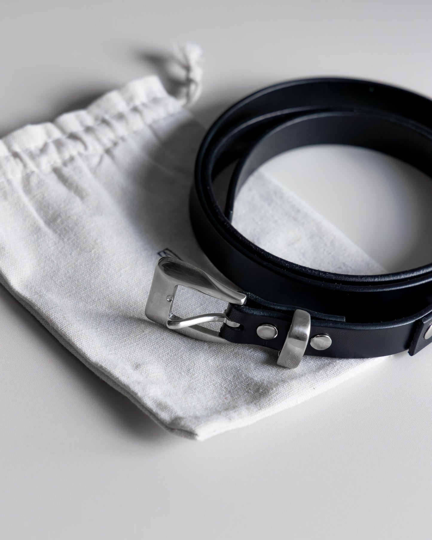 polish leather belt