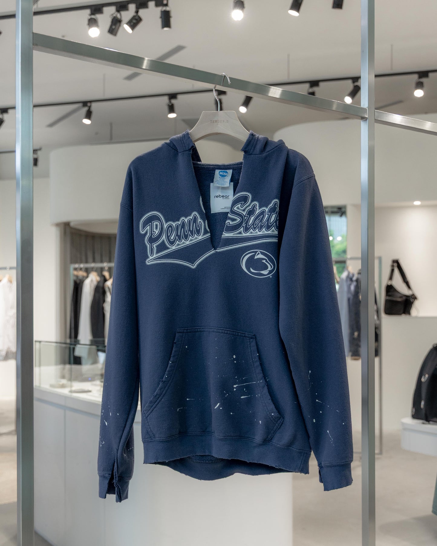 rebear by Johnbull sweater