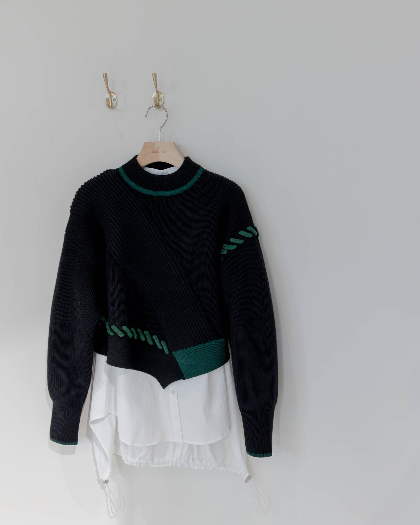point stitch short knit top