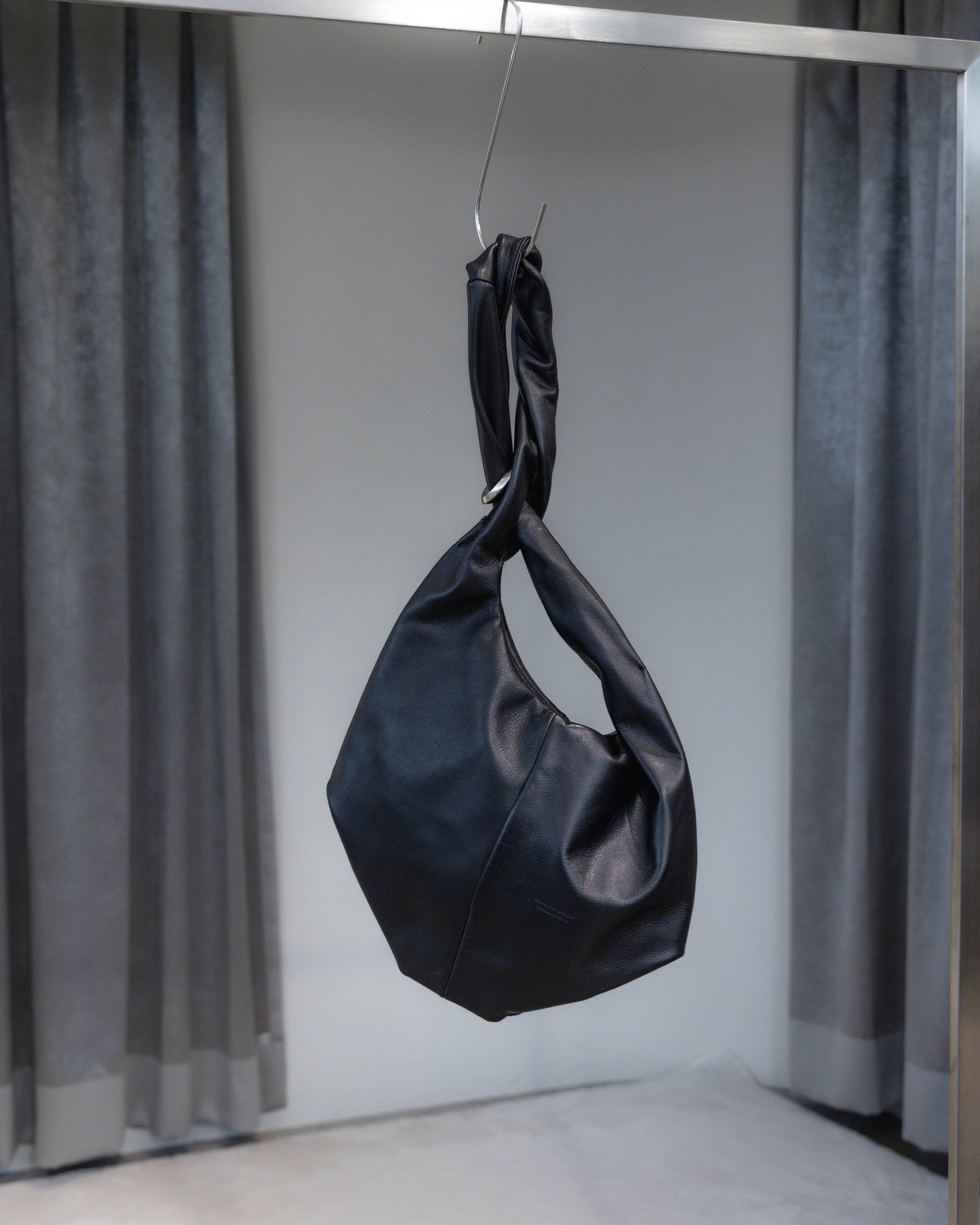 klein two way bag in smooth leather m