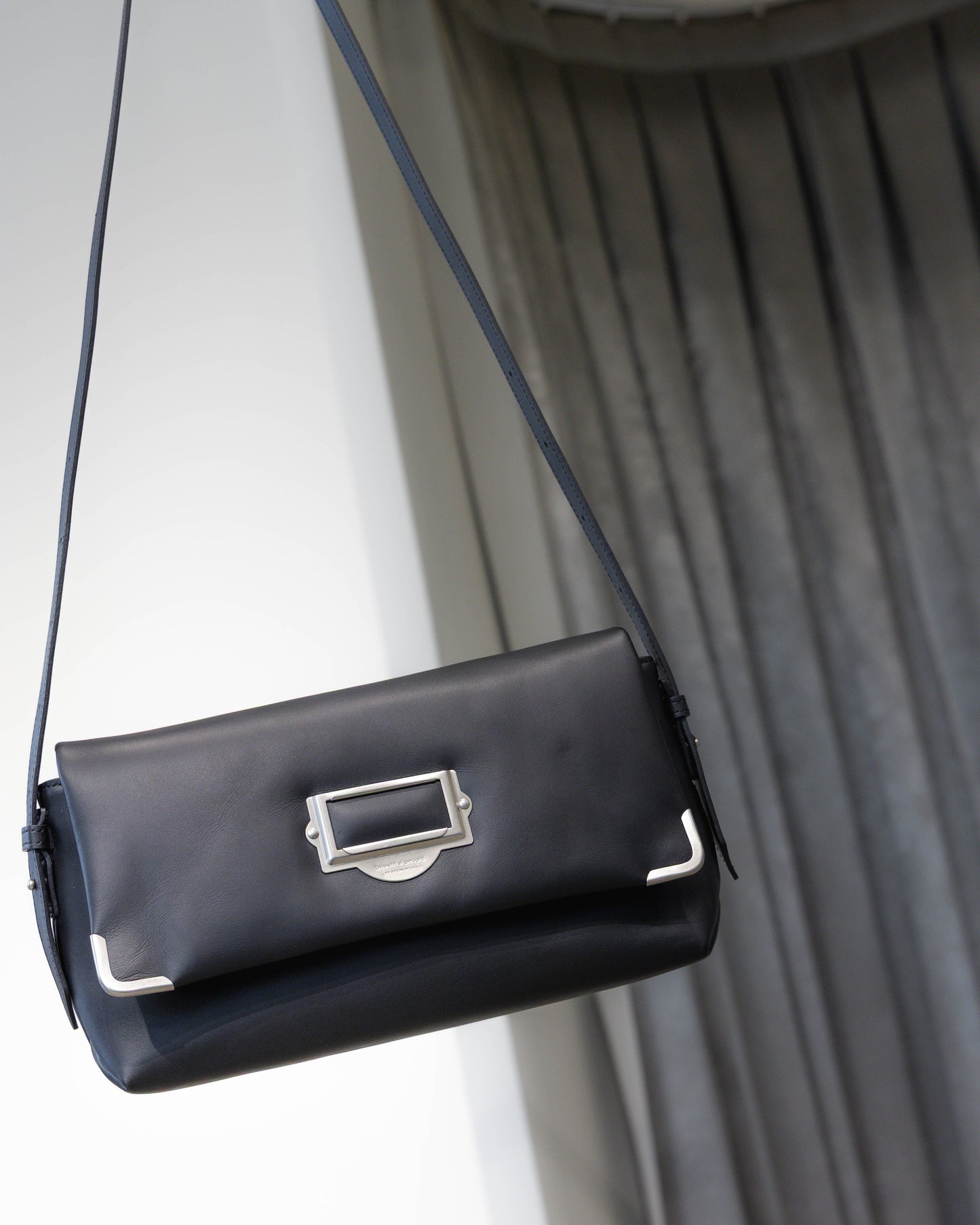 cabinet flap shoulder bag