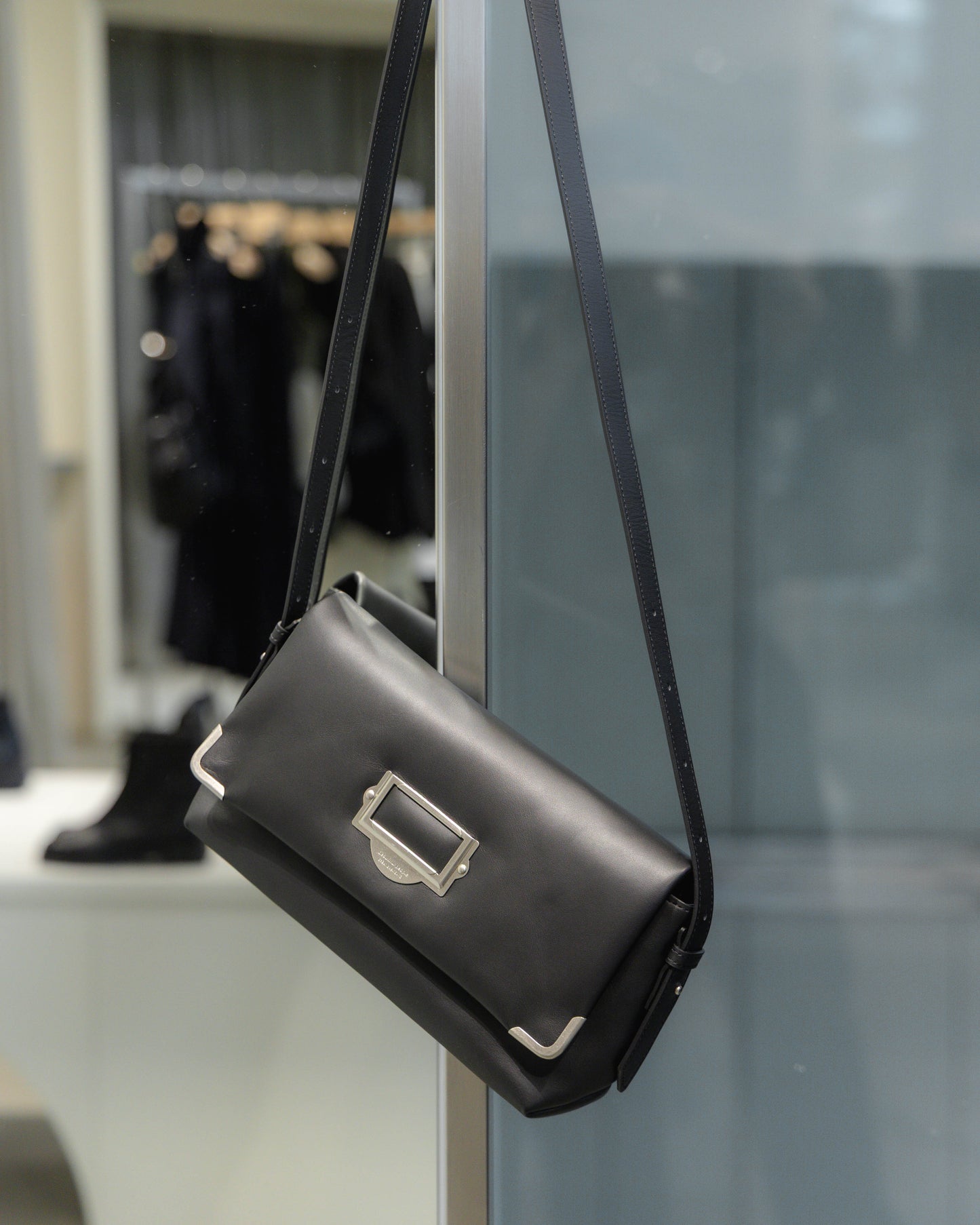 cabinet flap shoulder bag