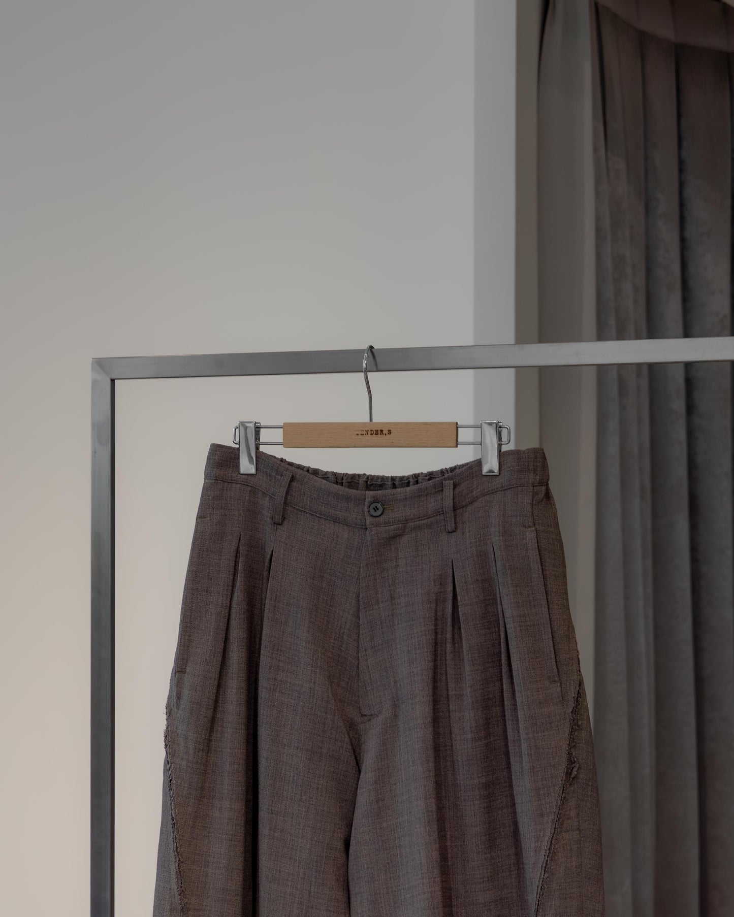 balloon pants