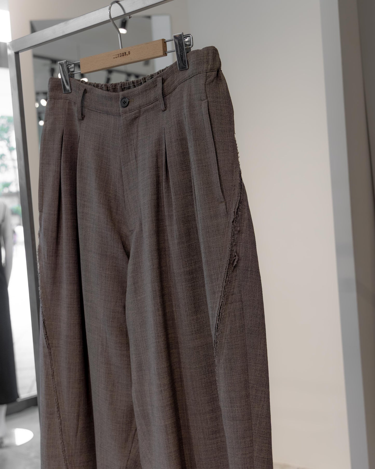 balloon pants