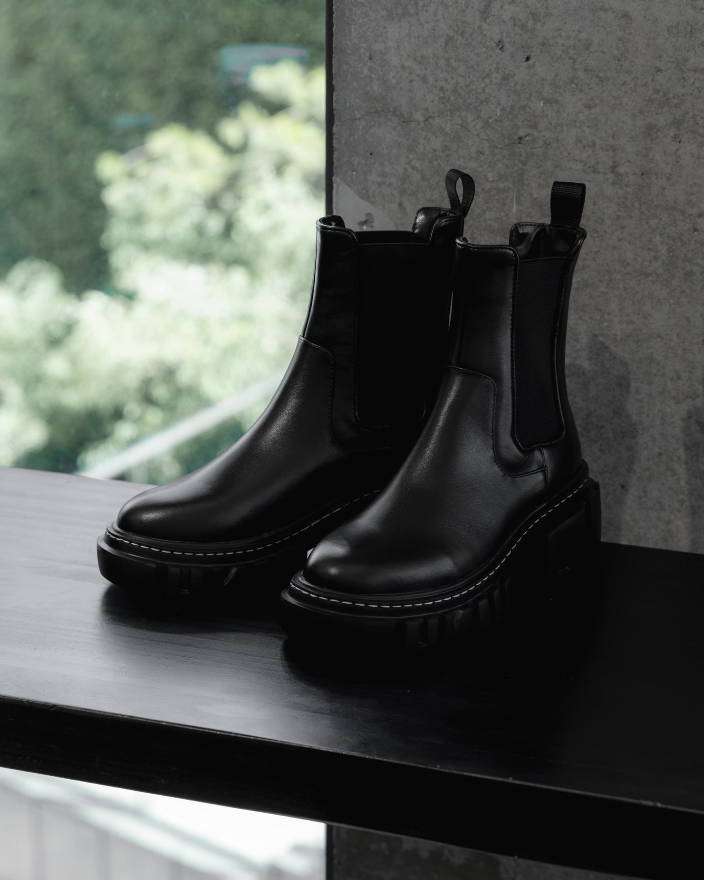 sole sidegore boots