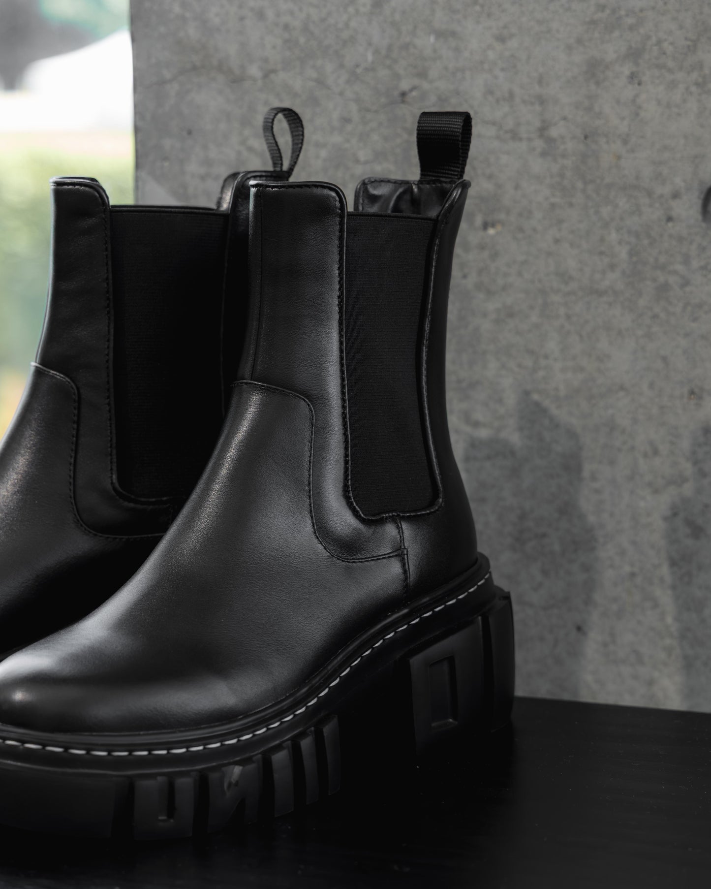 sole sidegore boots