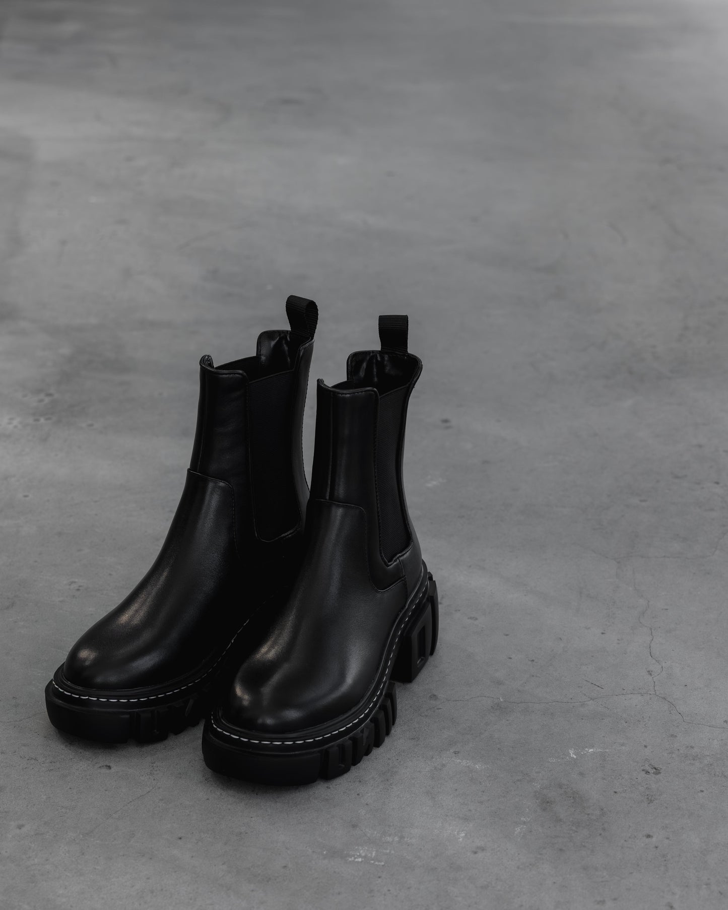 sole sidegore boots