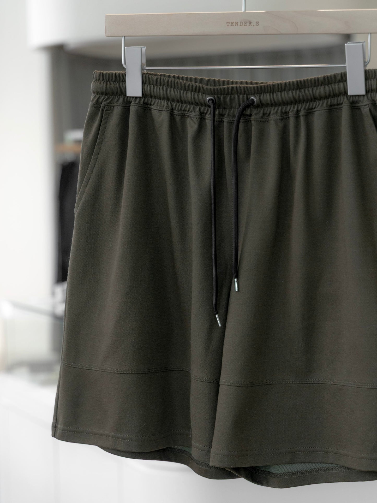 ice pack reverse mesh / easy shorts