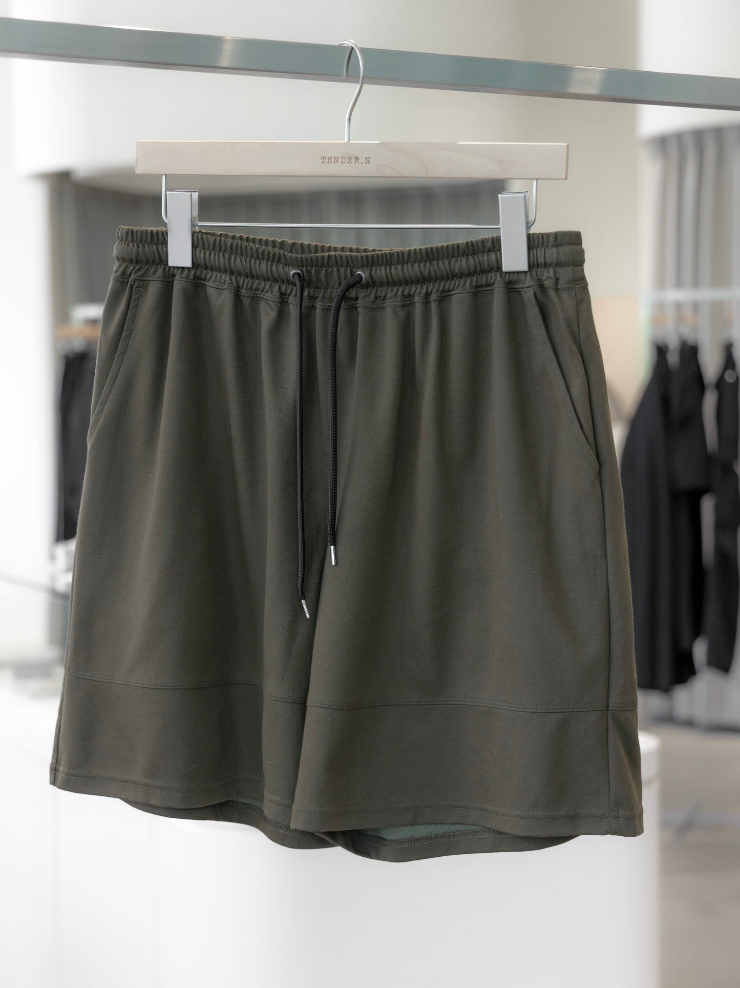 ice pack reverse mesh / easy shorts