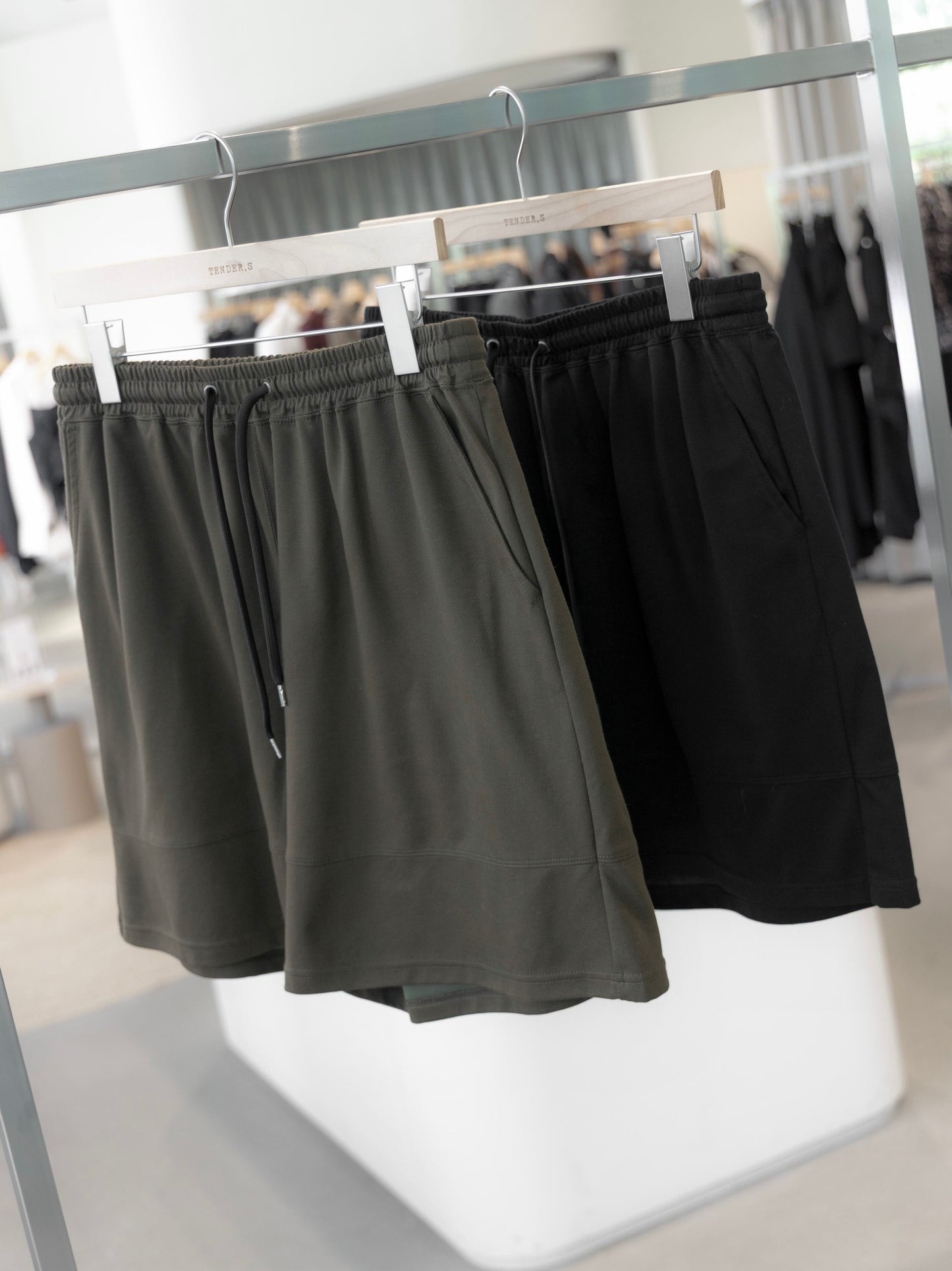 ice pack reverse mesh / easy shorts