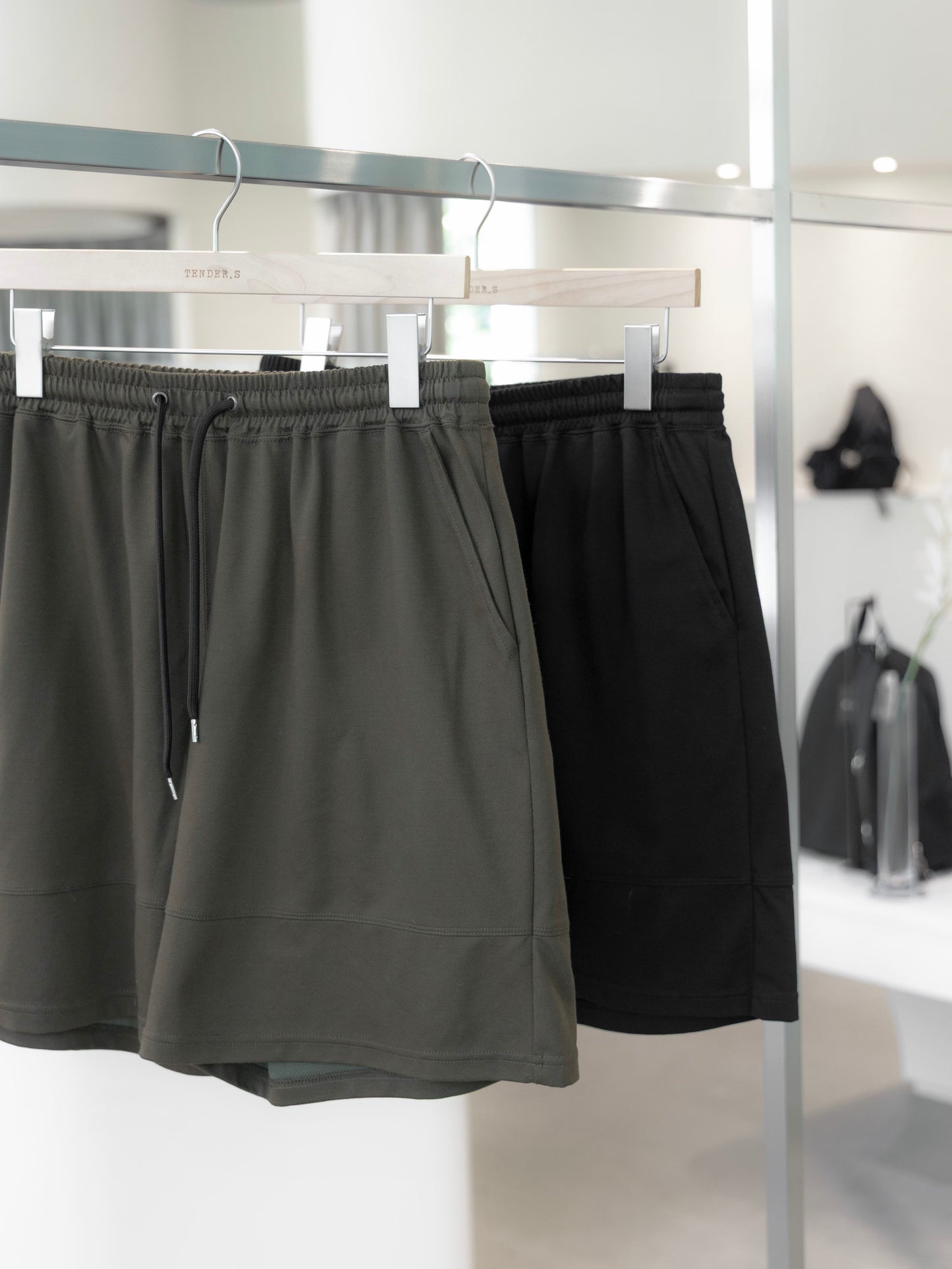 ice pack reverse mesh / easy shorts