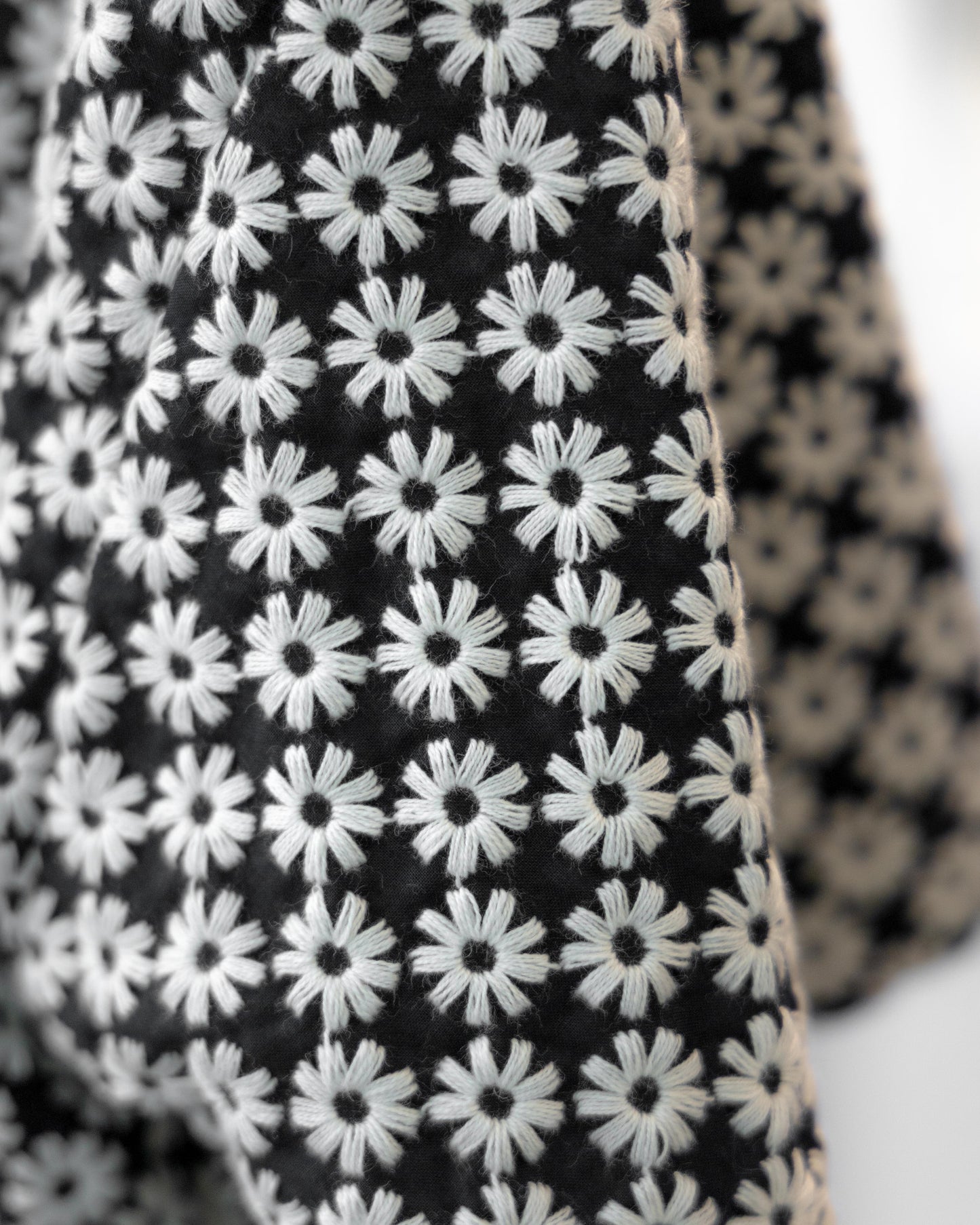 flower lace / open collar shirt