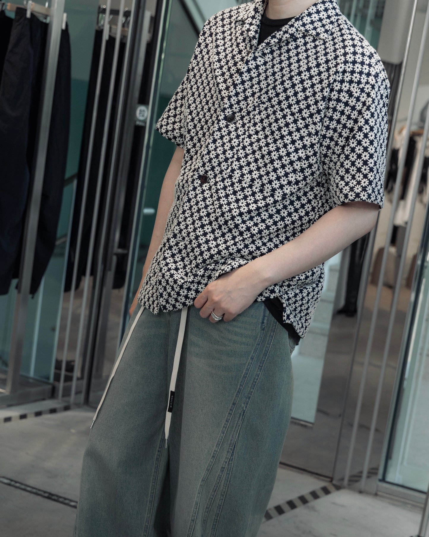 flower lace / open collar shirt