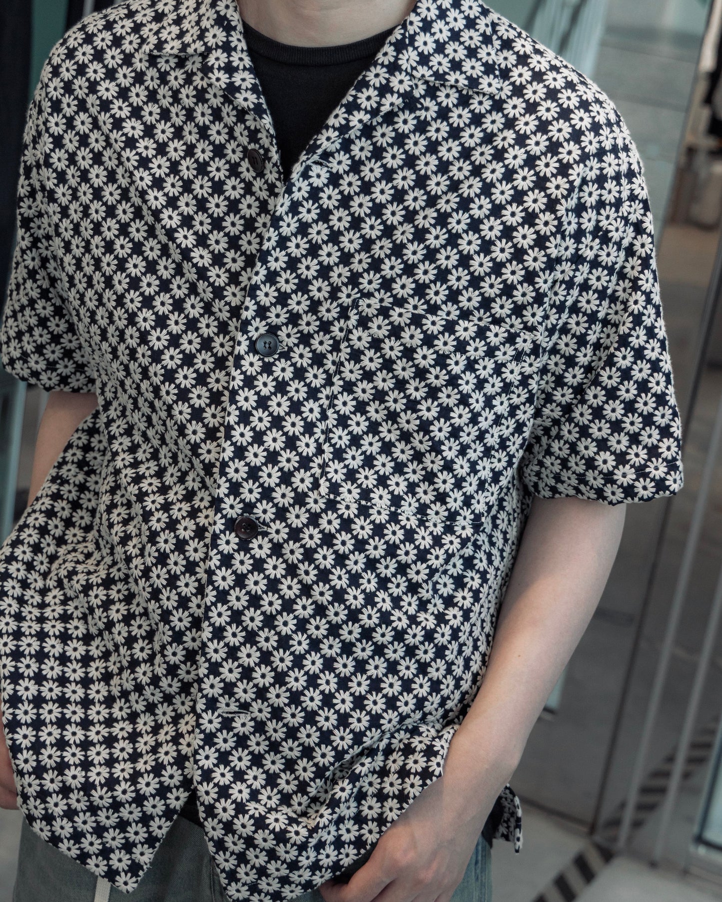 flower lace / open collar shirt