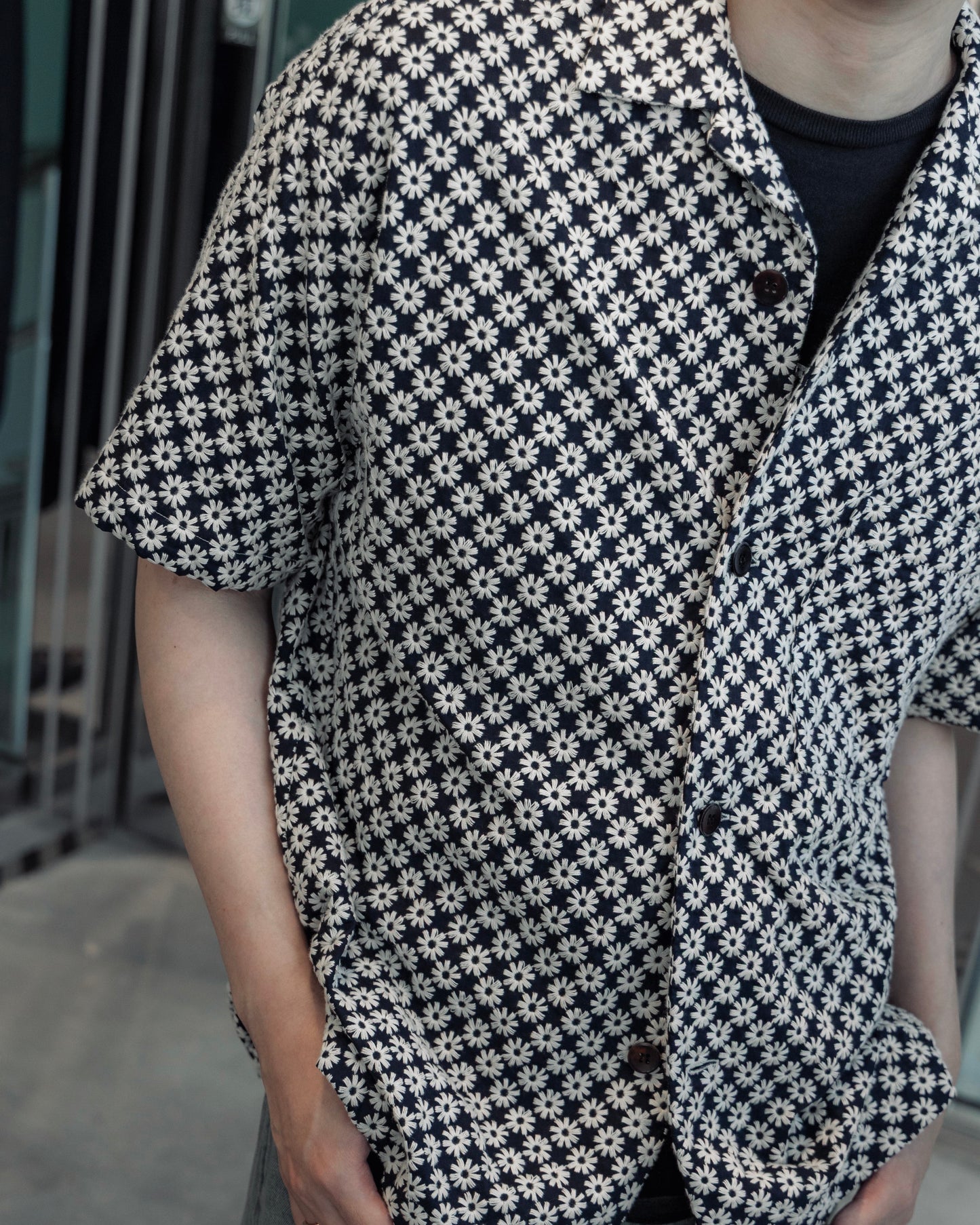 flower lace / open collar shirt