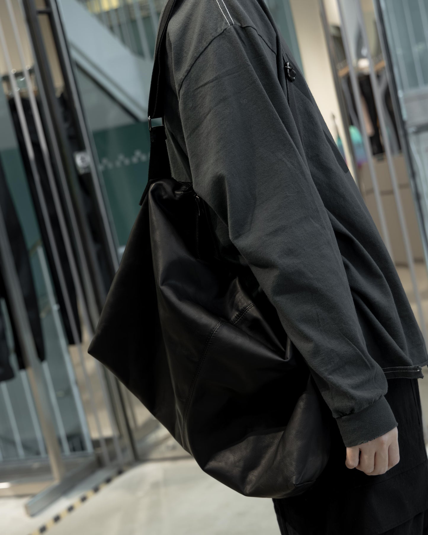 waterproof light leather messenger bag