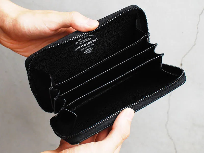 middle zip wallet