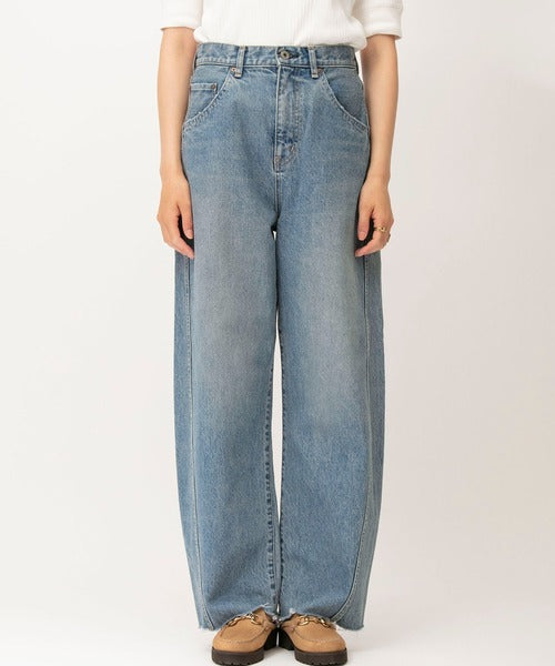 curved denim pants