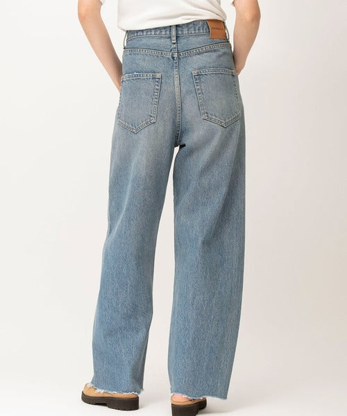 curved denim pants