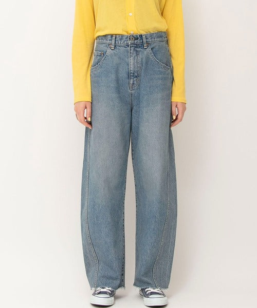 curved denim pants