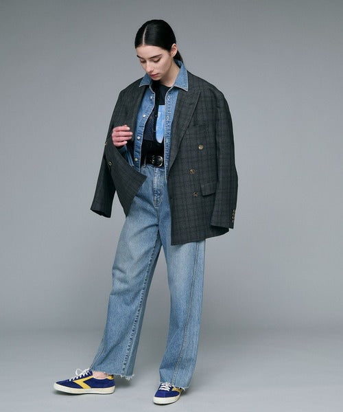 curved denim pants