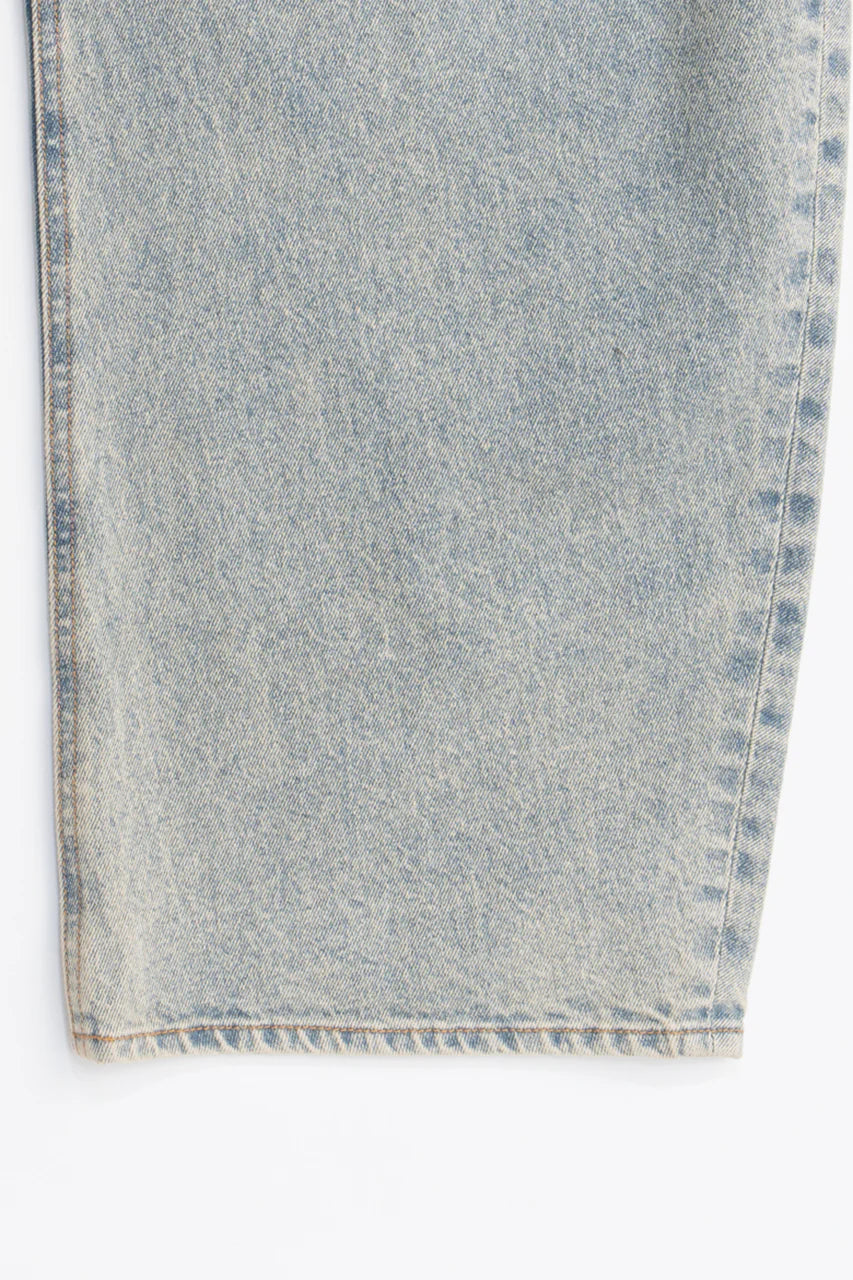 high-waisted curved denim