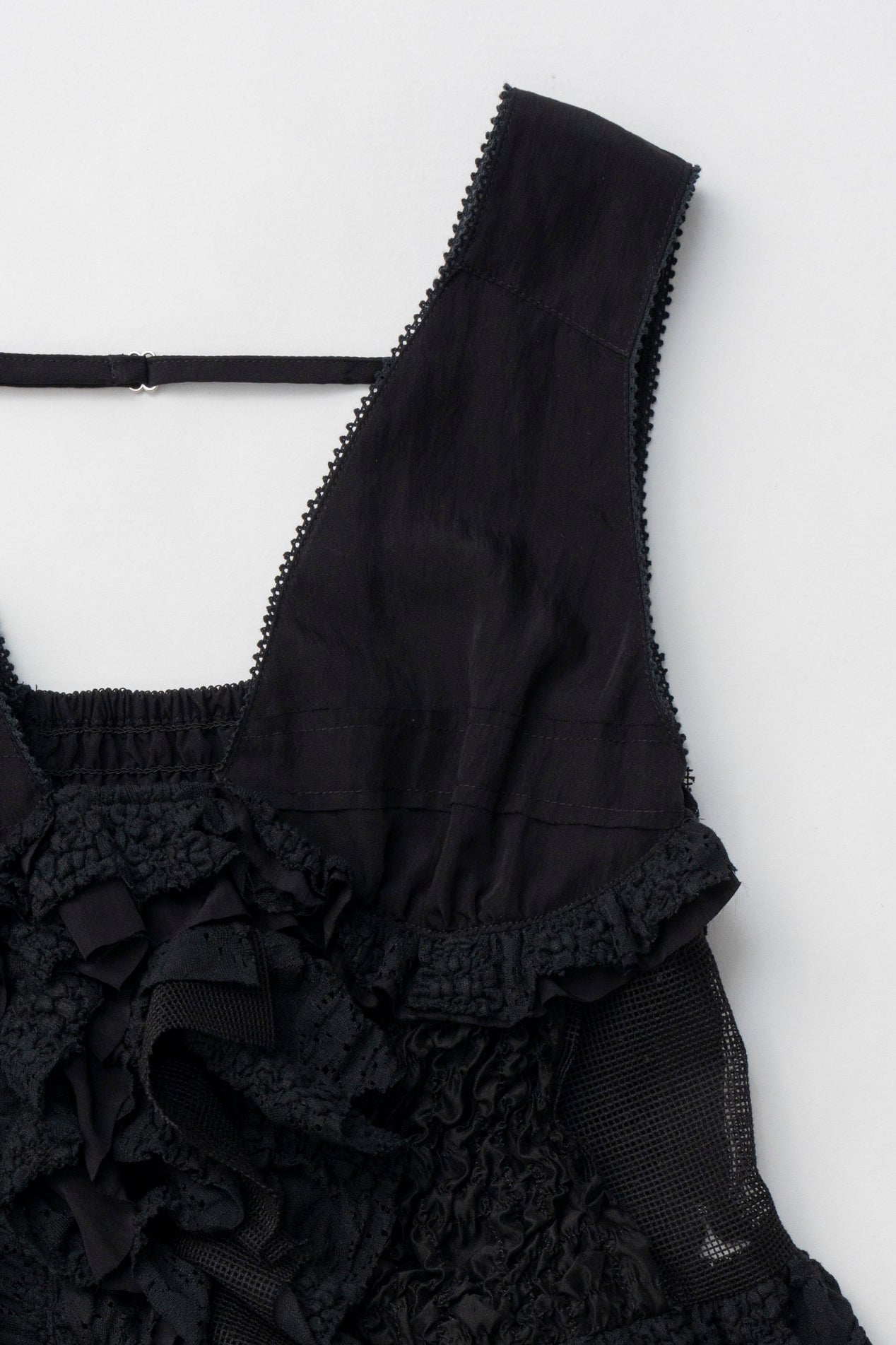 mixed frill top