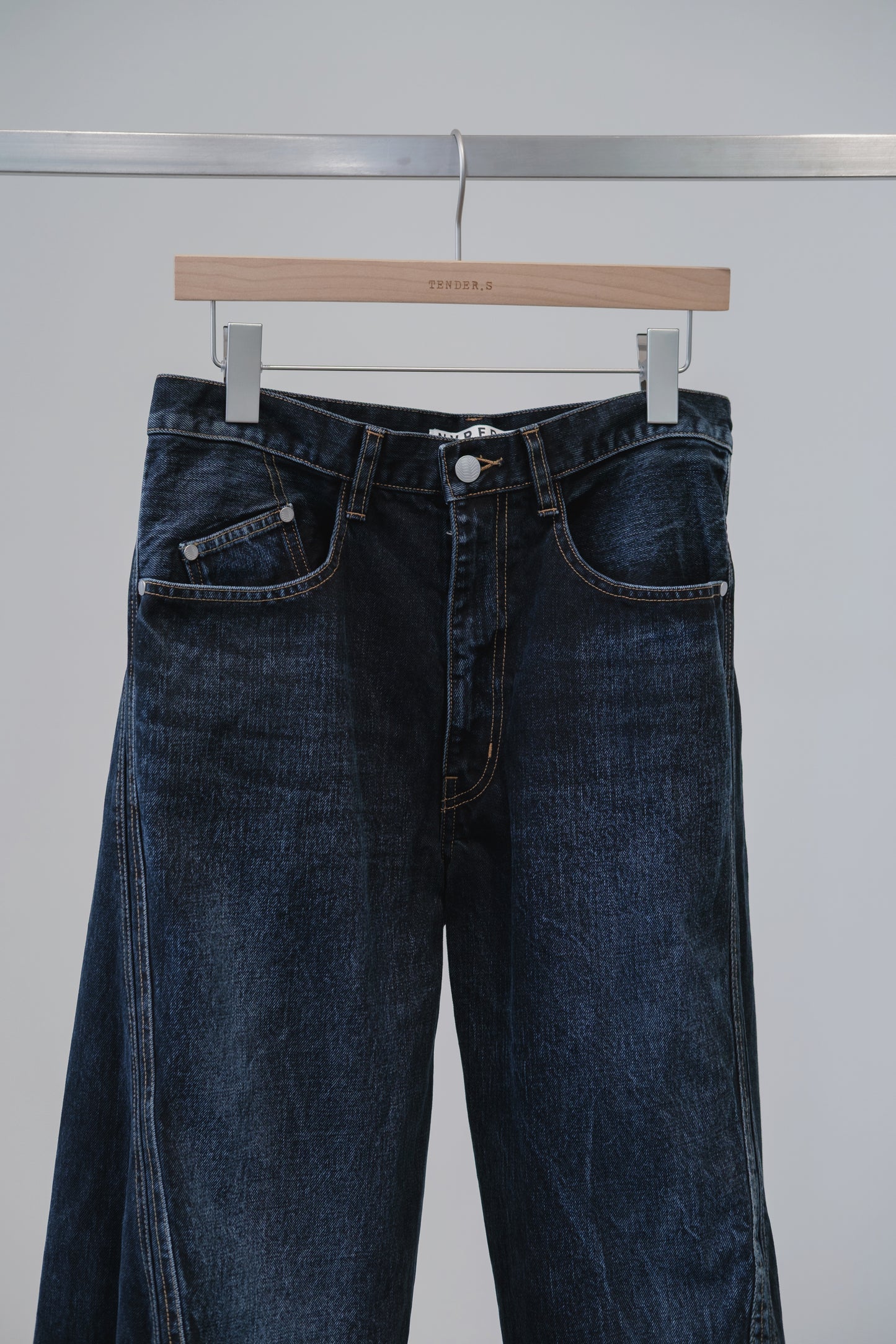 3d curved voluminous leg jeans - faded indigo
