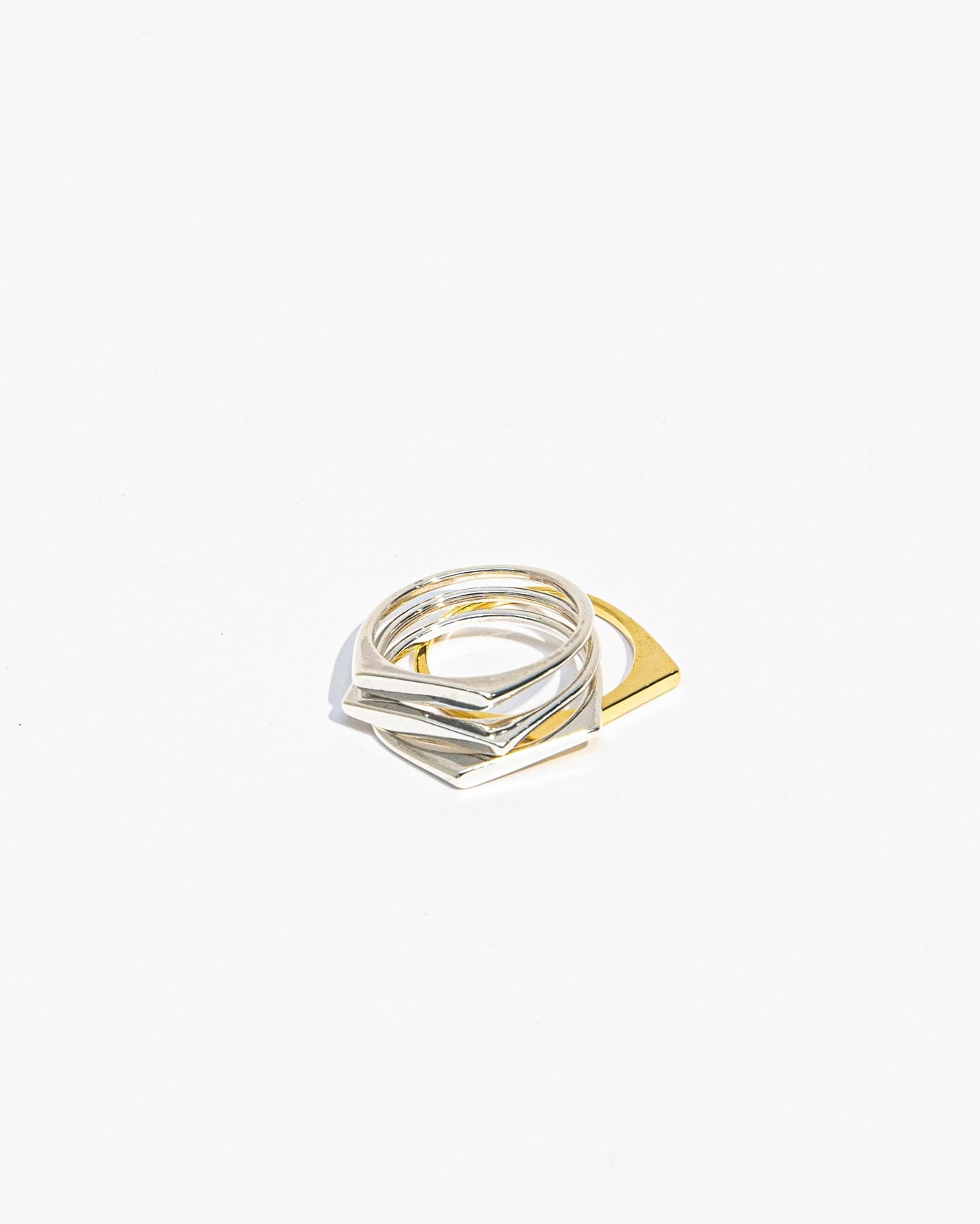 4 signet stack ring nr