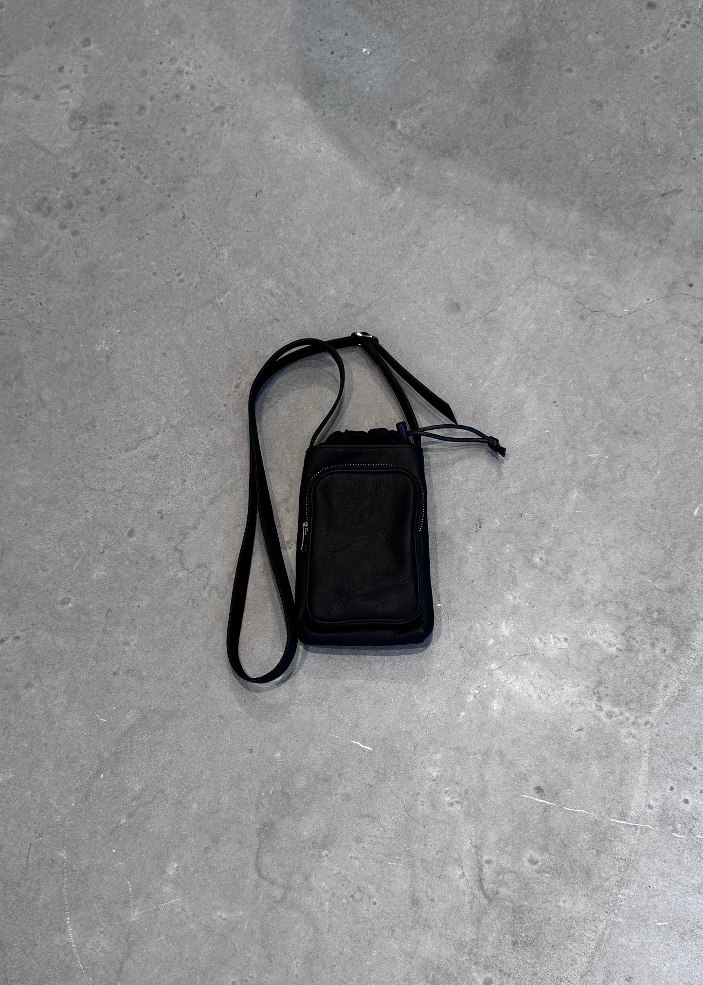 water proof washable leather mobile bag